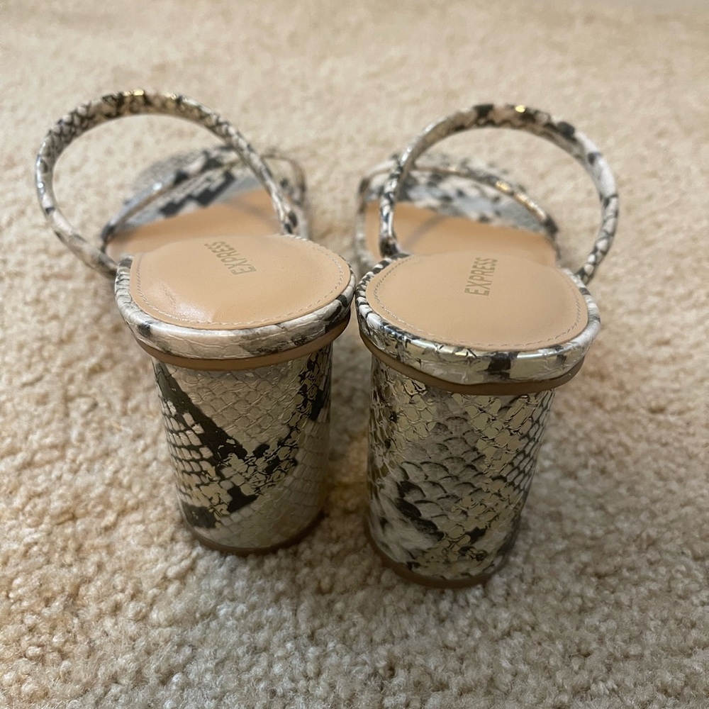 Express Double Strap Sandal - Picture 7 of 9